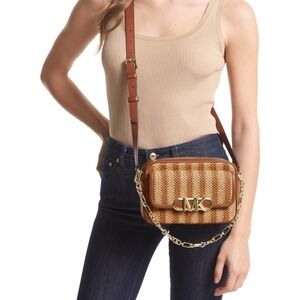 new Michael Kors Medium Chain Swag Parker Camera Crossbody Bag Natural Luggage